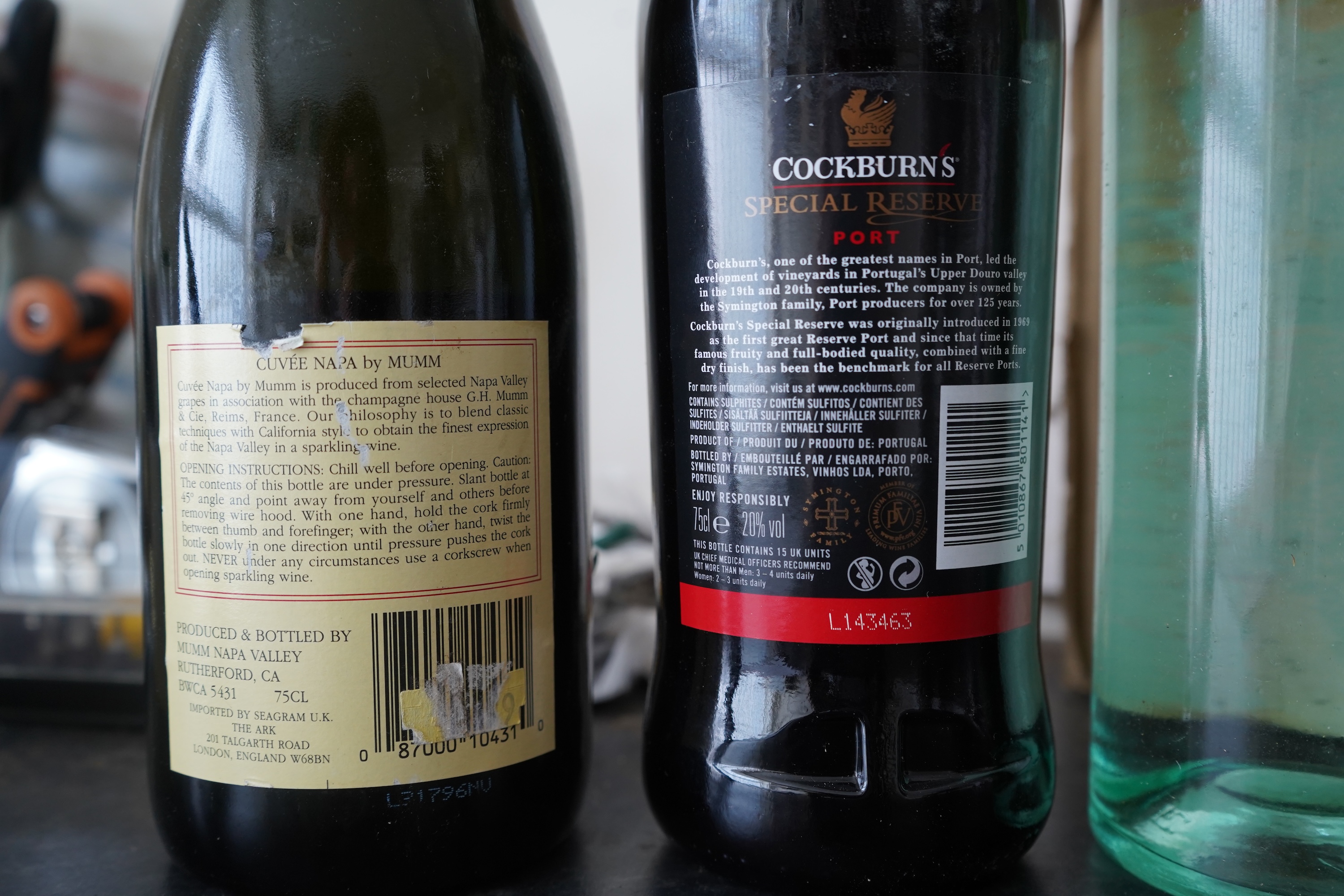 Eight bottles of champagne, port and rum to include Mumm, Laurent Perrier and Warres